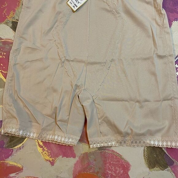 🎀Lacy high waist shorts or Briefs 2pK $25 each S - Picture 3 of 7
